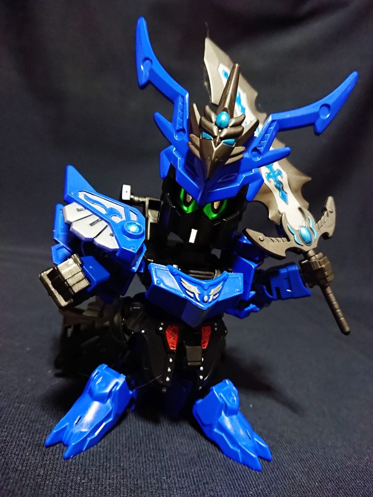 以前制作の周泰カバカーリーと同様に、武勇激闘録の武将は演者が設定されているようでされていませんが、既存パーツを残した上で見た目が近くなる演者を当てはめています。