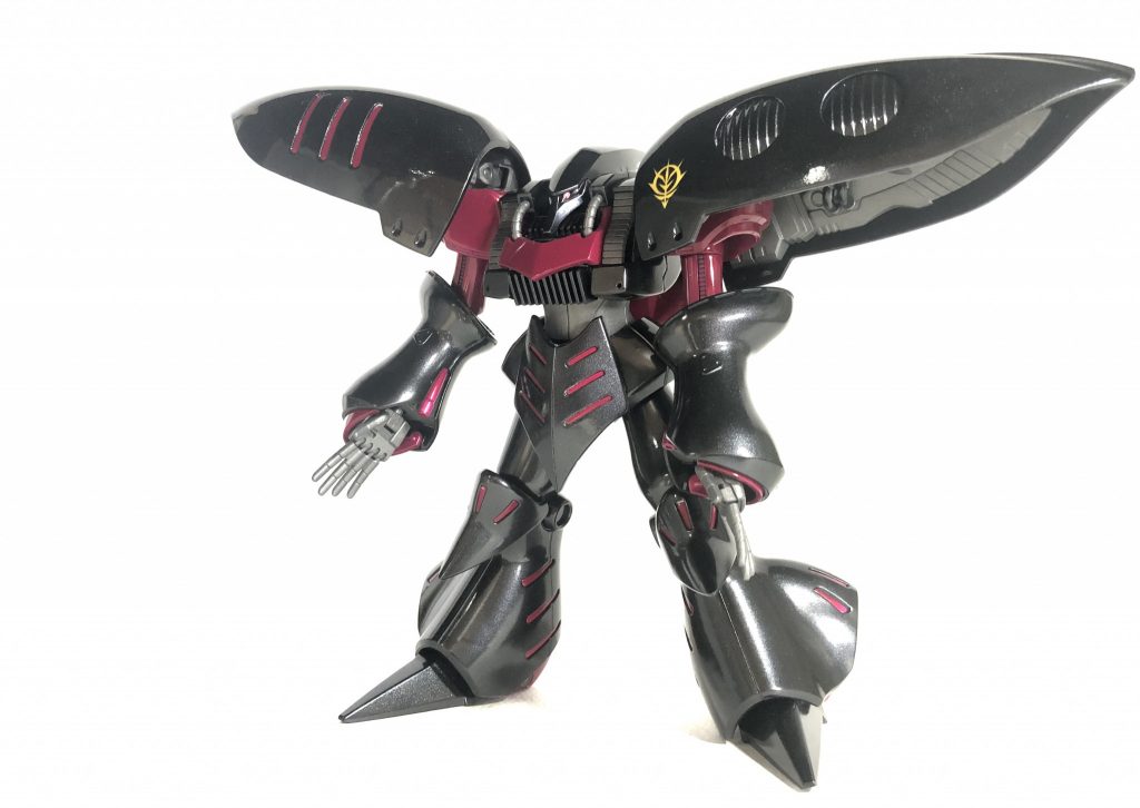 黒ではなく、濃紺を意識してます。