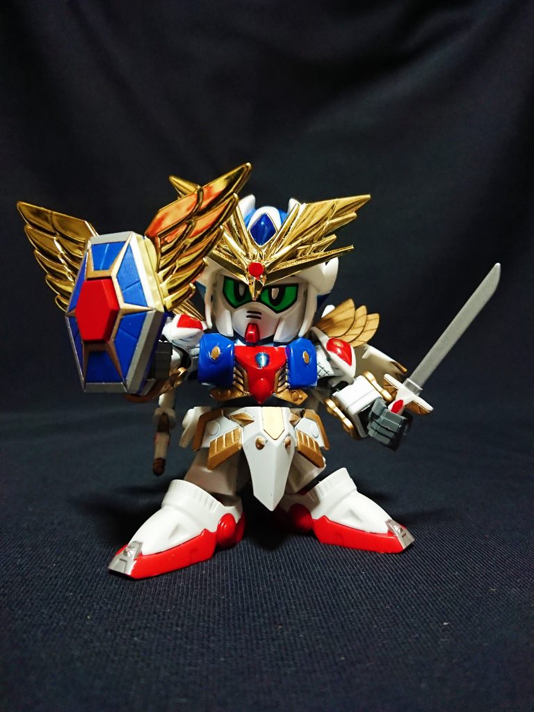 ちょうど円卓の騎士のゲームを配信していて作りたくなり制作を開始。
以前に制作したキングガンダムに合わせLGBB体型にしました。