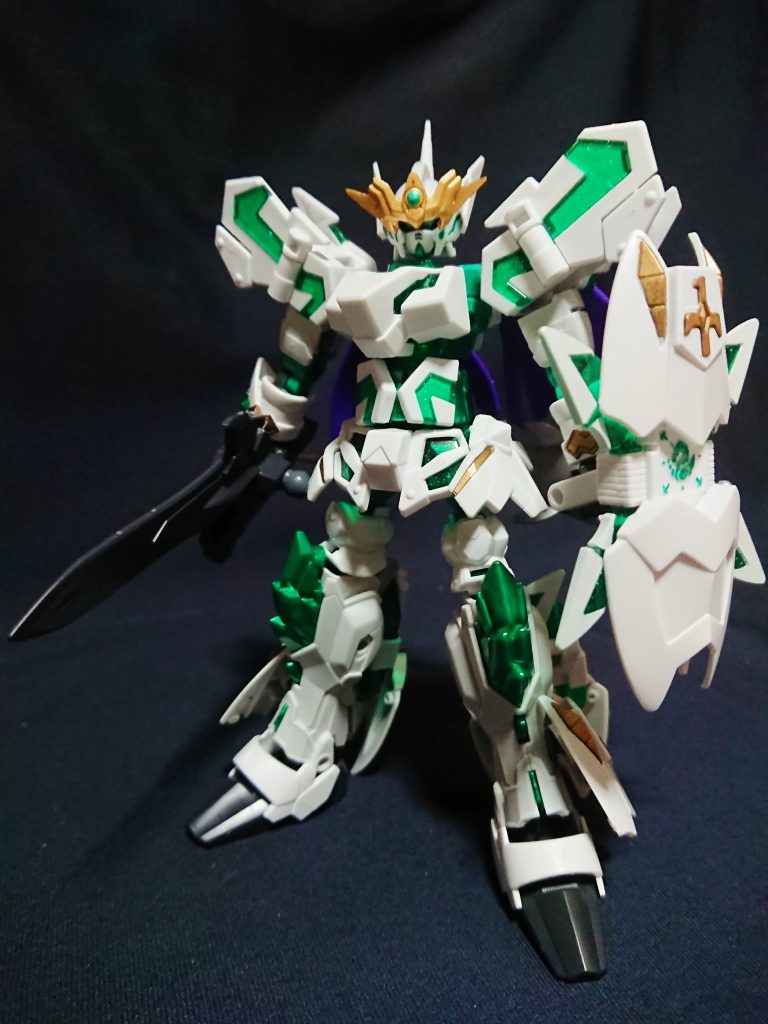 巨神体モード
Gソウルの力でコールされたのは、別次元から現れた忍んでいない謎のパーツ。
零丸神気結晶の一部が召喚されます。
八鳥自体が召喚されないのは世界線の違いということで設定しています。
そのため合体ではなく合身(変身)で巨神体となります。