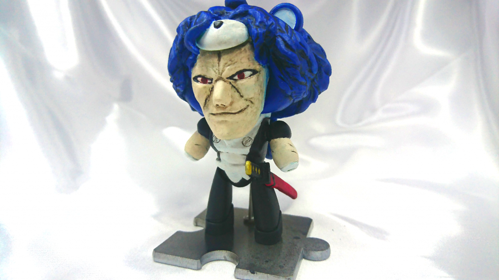 全体。
特徴的な顔は、プチッガイの被り物から、髪の毛が突き破って溢れ出たイメージ。プチッガイ要素は必要不可欠なので、お耳とお口は残してあります。