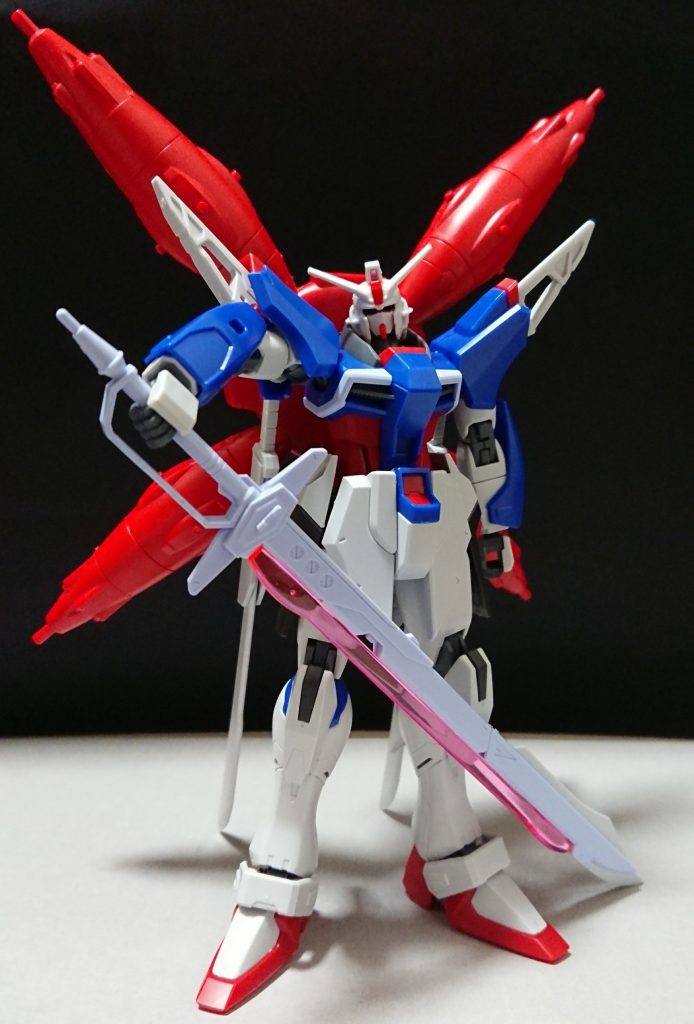 アロンダイト↑

この機体を開発したGBNの運営は信頼あるレッドインパルス(GUNSTAに投稿済み)の操縦者に操作テスト等も兼ねて譲っている。