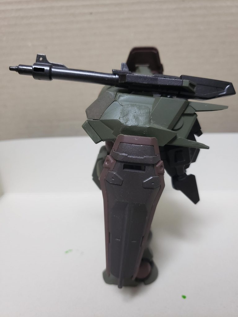 左側
パテがわかりやすいですね…