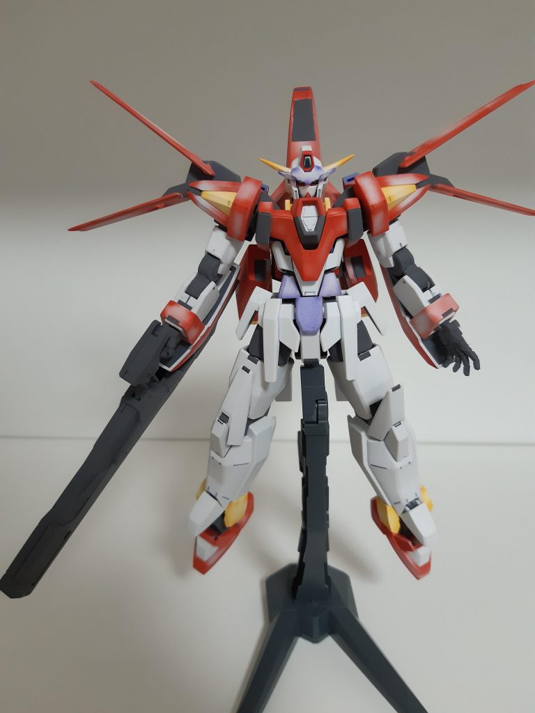 更に、所々関節と同様のグレー塗装を行い
メリハリと塗装による情報量のアップを試みております。
成功しているかは分かりませんが。