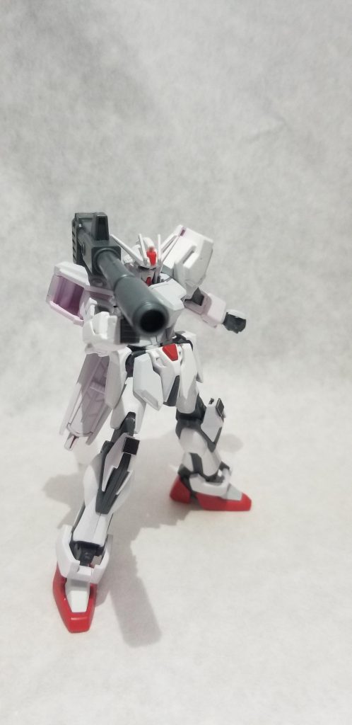 主兵装はバズーカ。この時代にはまだPS装甲を持っている機体等は居なかった為実弾武器がメインとなっている。又、プロトストライクもPS装甲ではない。