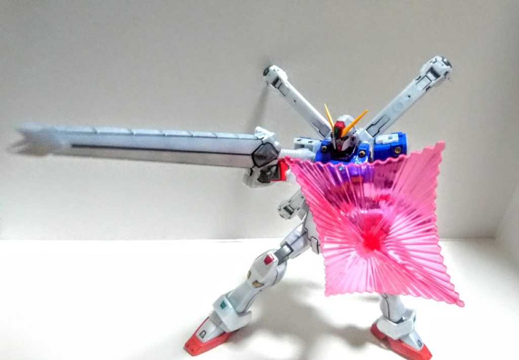 専用バリアブルビームランチャー
本機の主要な武装であるジェネレータ直結型のビームランチャー。
F97のジェネレータやFCS自体もこの武装に最適化されているため、本武装を装備して初めて本来の性能を発揮すると言っても過言ではない。
発射機構はVSBRを小型化・発展させたもので、携行火器だがVSBRとしての機能を持つ。
F97系統以外での使用はジェネレータへの負荷が大きく、機体の出力が低下してしまう。