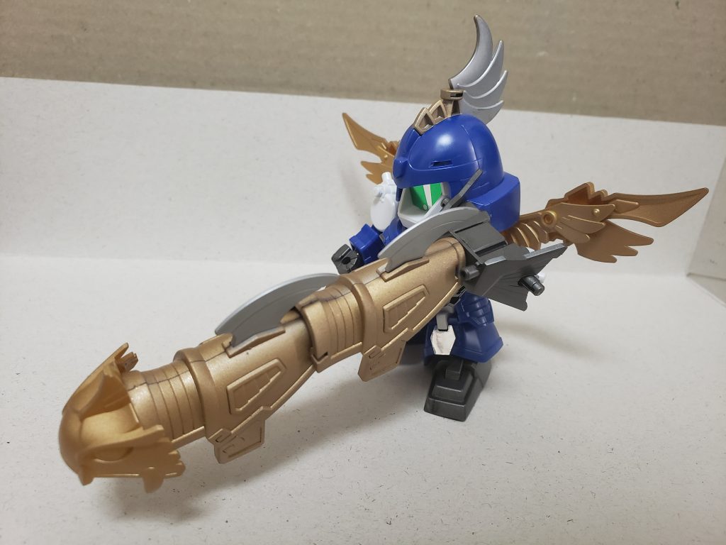 鉄火錬武　肩を外し連結させ頭かざりを装着