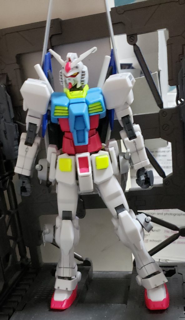 塗装前 背中に着いたダイバーエースパックは、気にしない方向でお願いします…。