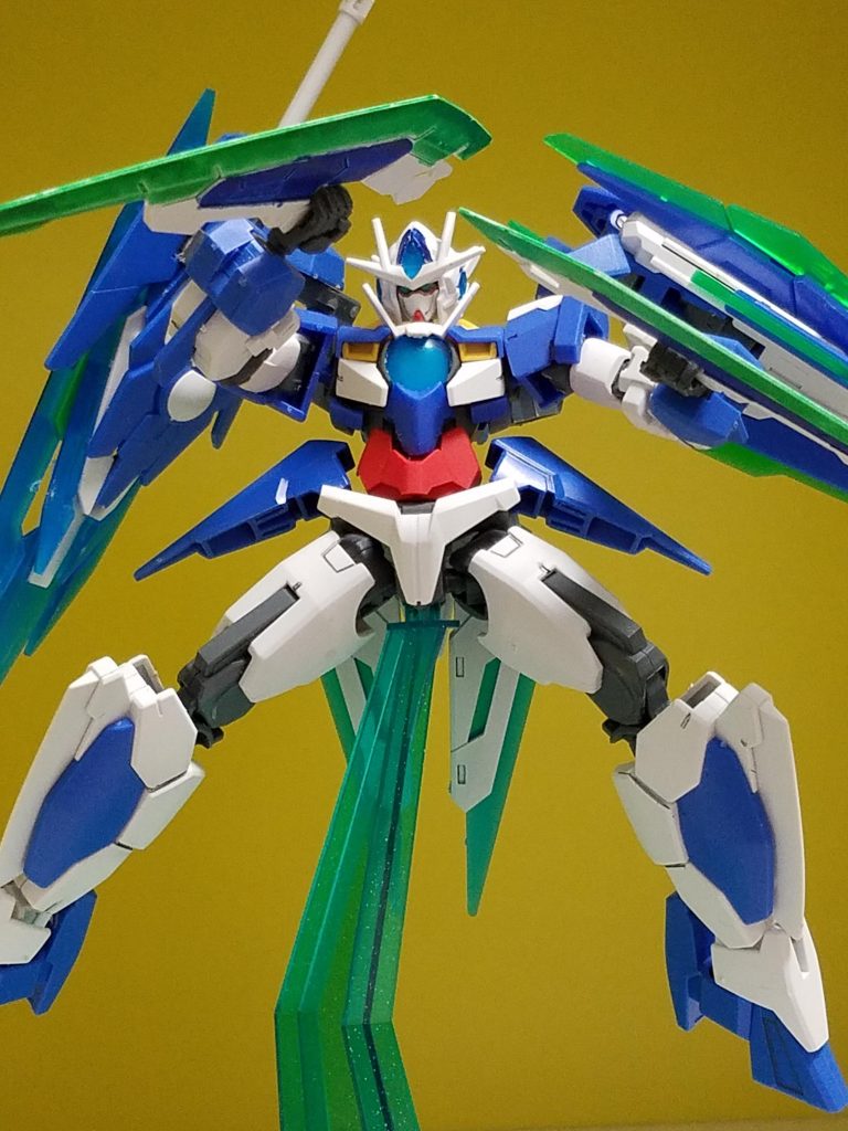 レイザーブレードもちゃんと使えるよ!!!腰にマウントしてるよ!!!