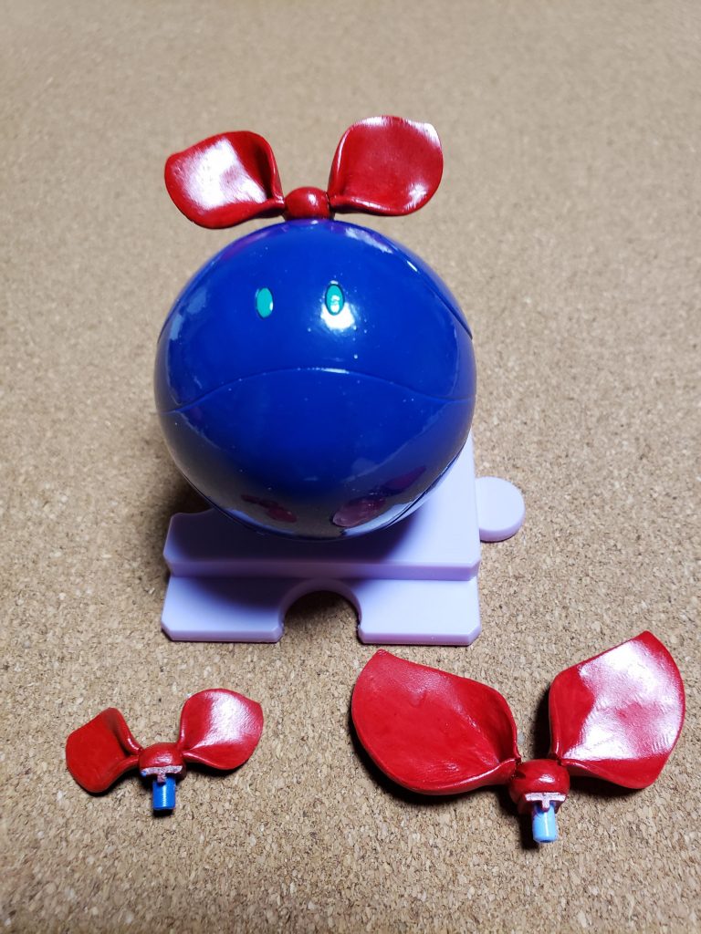 おめシスの姉の方おめがレイ専用ハロです、動画ないで登場したサイズ違いのリボンを作りました