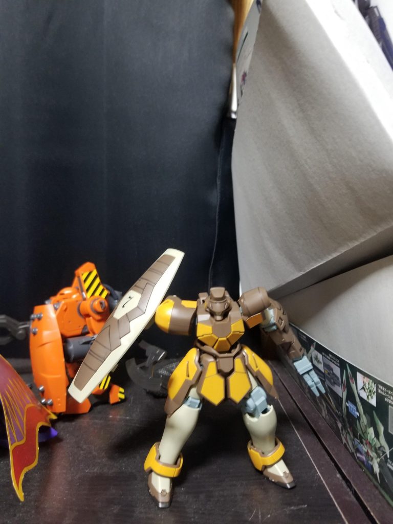 シールドにはラッキー7って意味で7のシールをつけました（笑）