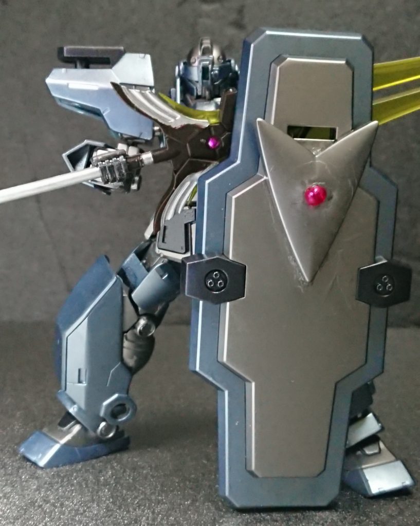 バイザーを下げ魔法防御モードへ。