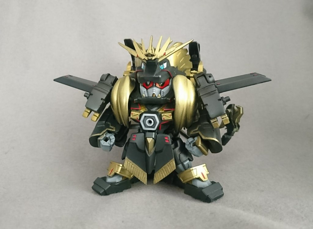 相棒の黒獅と合身した姿
カラーリングはバンシィとトライオンドライをイメージしてます