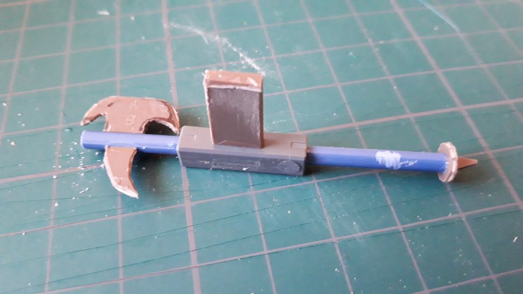 弾倉をランナータグを貼り合わせ作成。