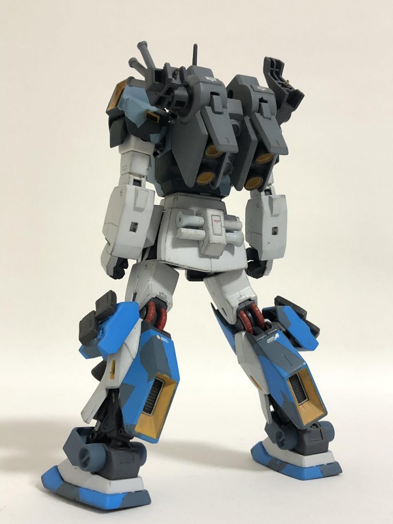 ライフルなどは背部にマウントしていましたが、外すとこんな感じになります。プロペラントタンクも真鍮線で脱着出来るようにしていました。