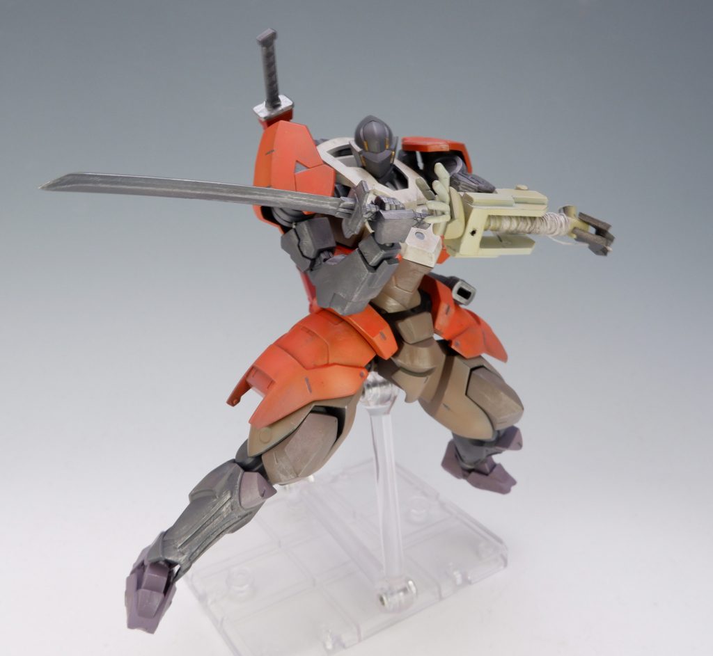 ▲L1ボタンの構えのポーズ。初心者は連打しがち。楔丸は紅武者レッドウォーリアの忍者刀です。