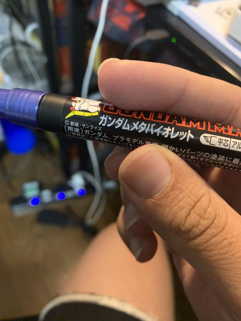 メインで使用したカラーは、
ガンダムメタルバイオレット!