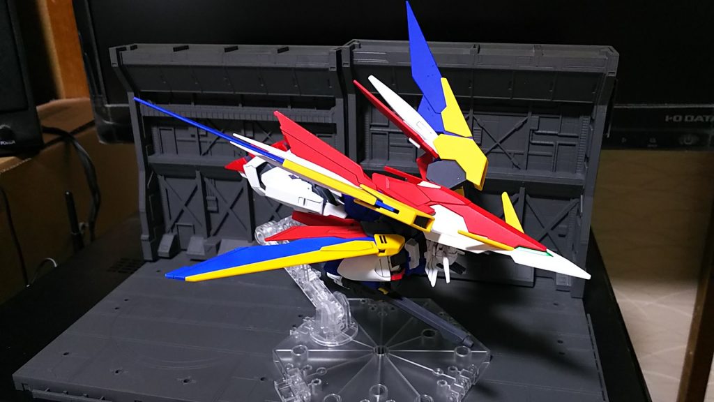 変形してフェニックスバードモードに。
印象が変わりますね。