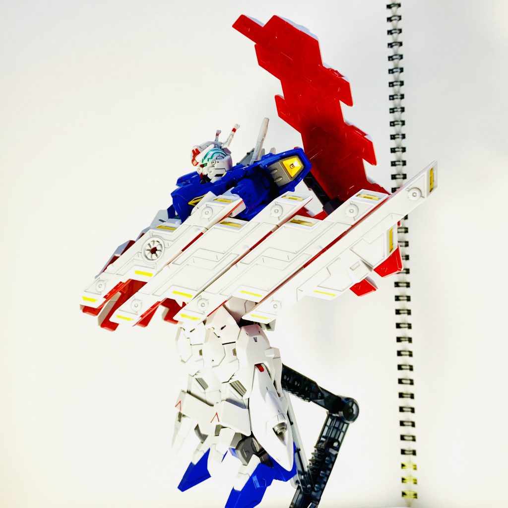 ハネムーンガンダム–3枚目/制作者：鉄槻 緋色