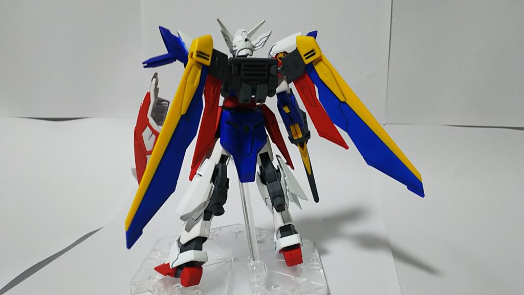 バックパックはウイングガンダムの物を取り付けました。