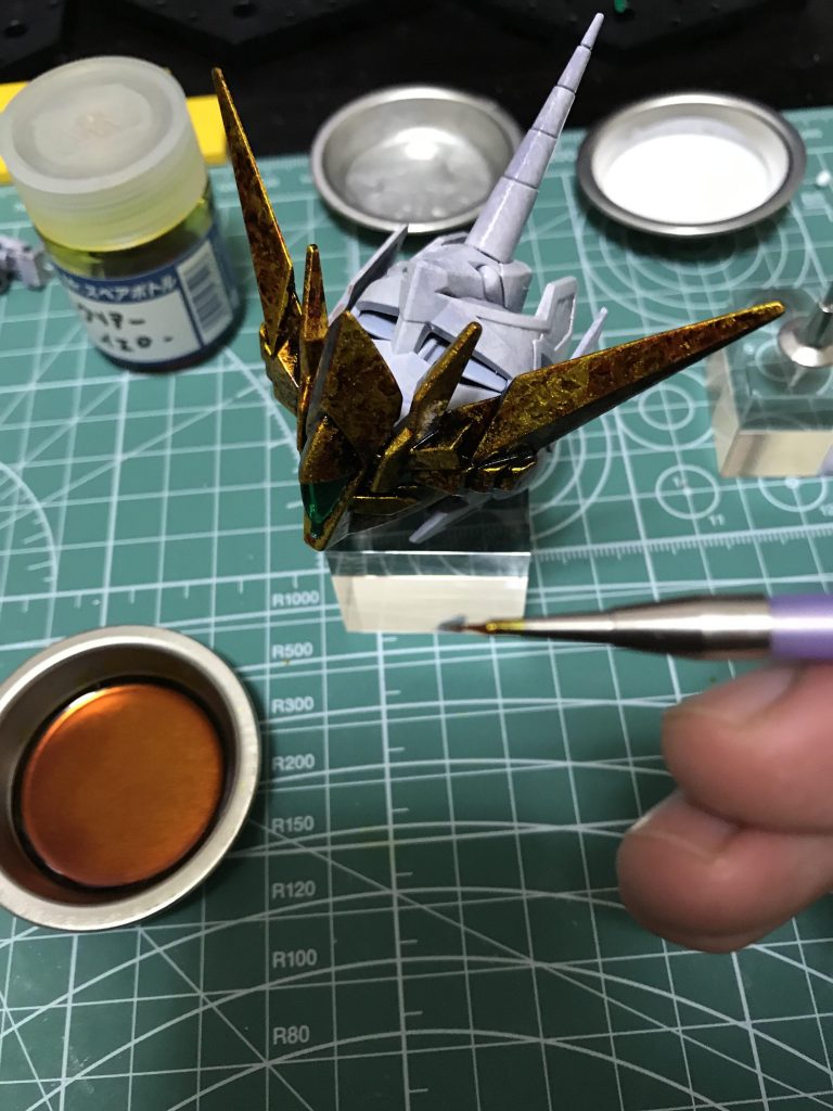 細部は筆塗りで調整