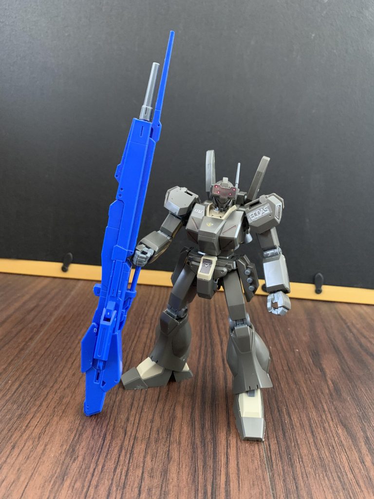 手持ち無沙汰だったんで、ゼータガンダムのハイパーメガランチャーを持たせてみました。
