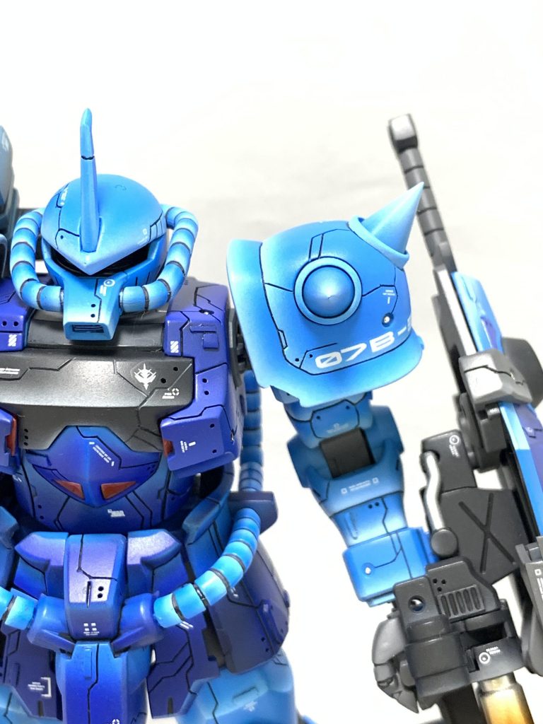 頭部日差しはパテで悪っぽい形状に( ^ω^ )
塗装はモジュレーション風の塗装で仕上げました(*´∇｀*)