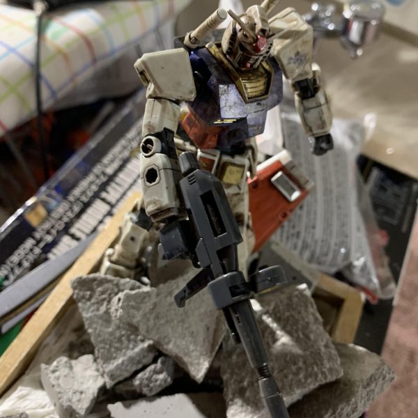 戦いの中のガンダム