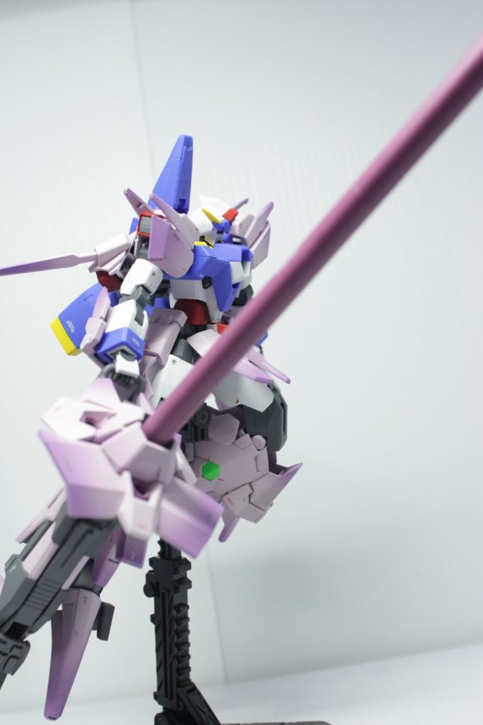 そもそもは余っていたローゼンズールのシールドを上手く使いたいというところからプランが決まりました。クレオメという花はとてもめしべが長いのですが、キャノンの長い砲塔はそれをイメージしています。