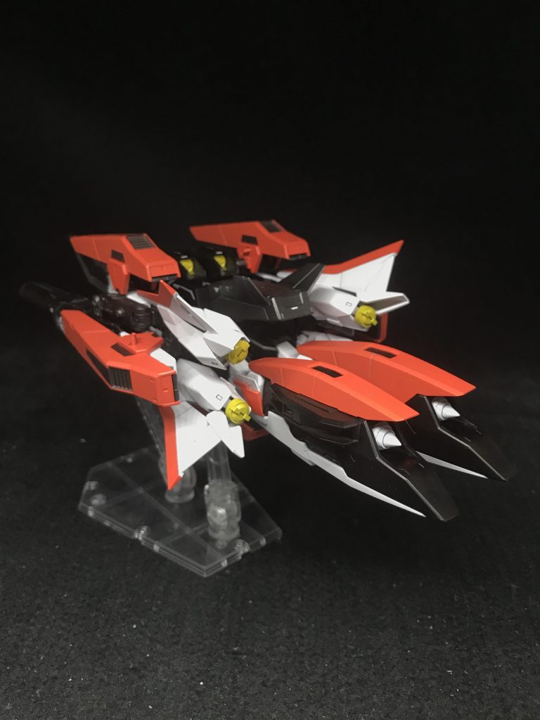 変形後(後ろから)
羽を正面から見たときにX状になるように配置
Xウイング好きなので...