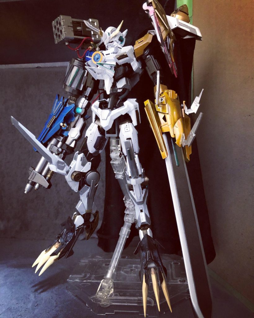 最後に、ずっと頭を悩ませていた足先を盛り始め、何とか全てを形にすることができました。