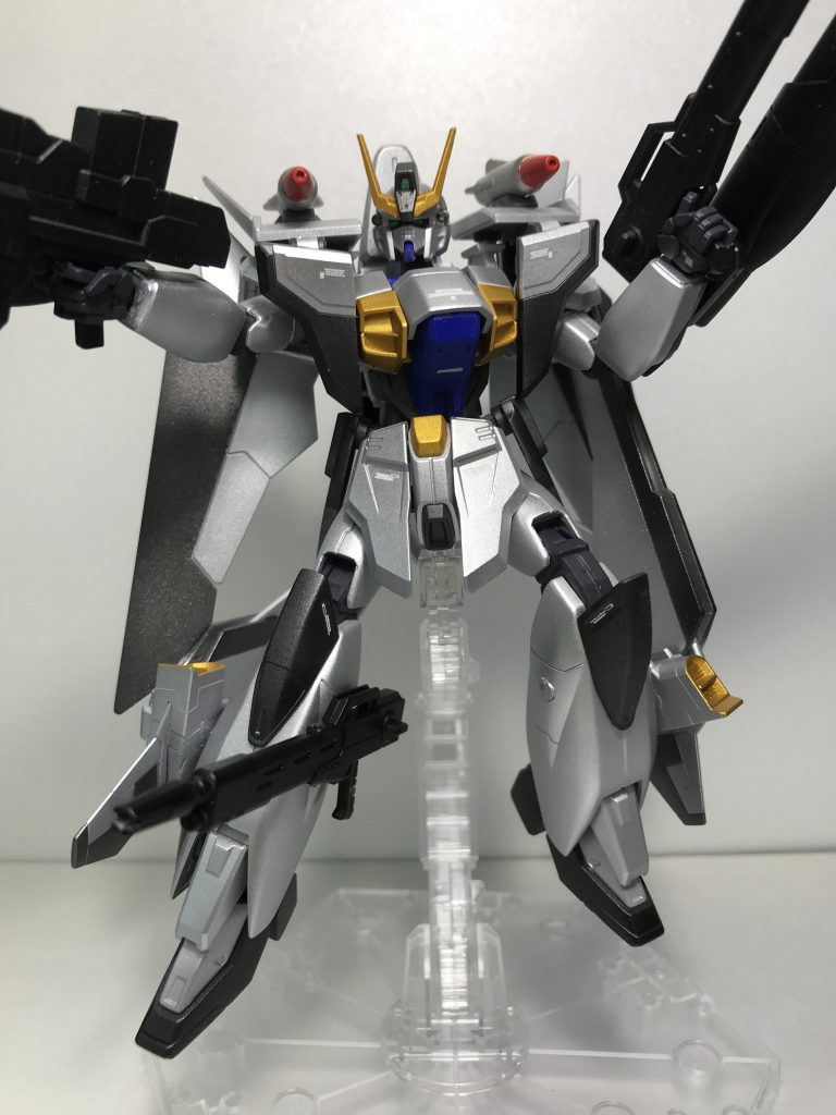 エアマスターの機体に、ビルドブースターをバラして追加武装しました。