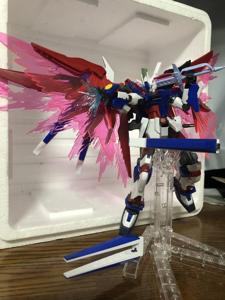 そして近距離、中距離ではファンネルで相手の動きを封殺しつつアロンダイトで敵を一刀両断、パルマフォーキナで敵を戦闘不能にする