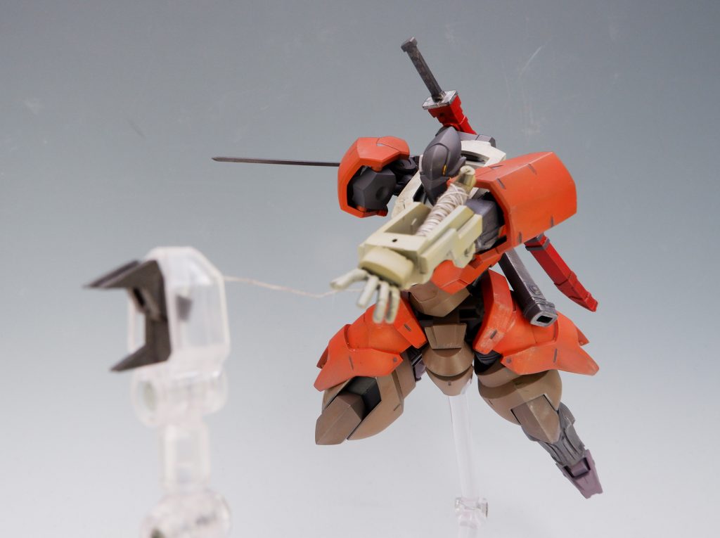 ▲フックショット。実際に左腕の中に仕込まれていて原作と同じくらいまで伸ばすことができます。凄すぎる。