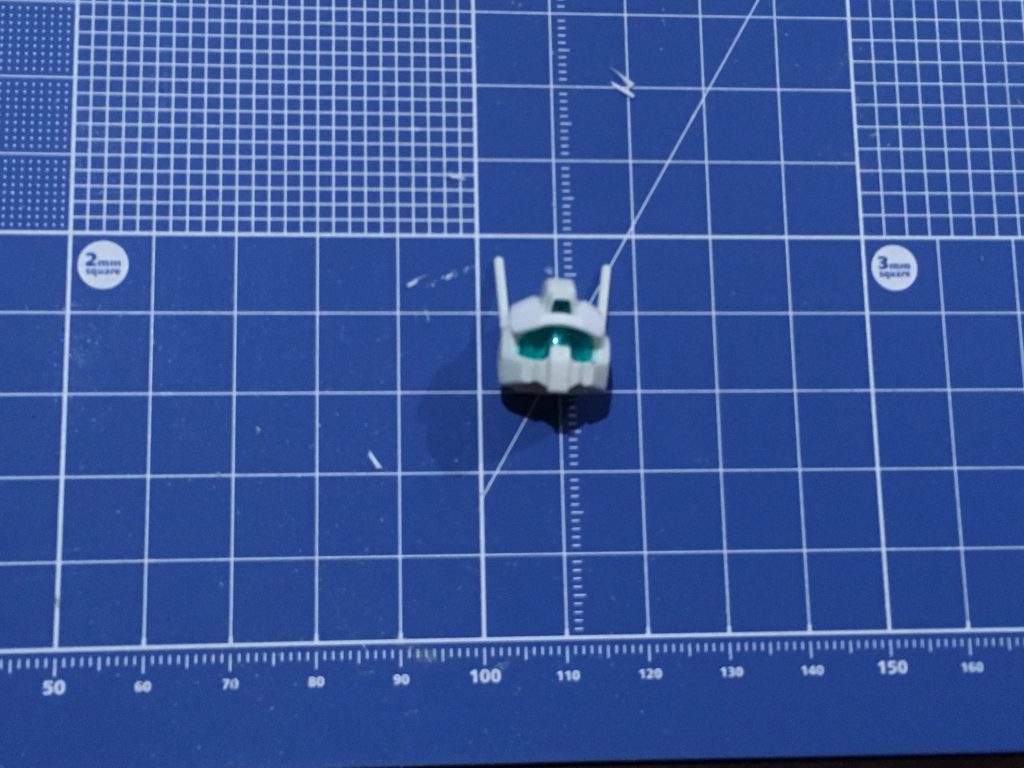 着工
何を思ったのか塗装もしてない仮合わせの段階で接着するという大ポカ