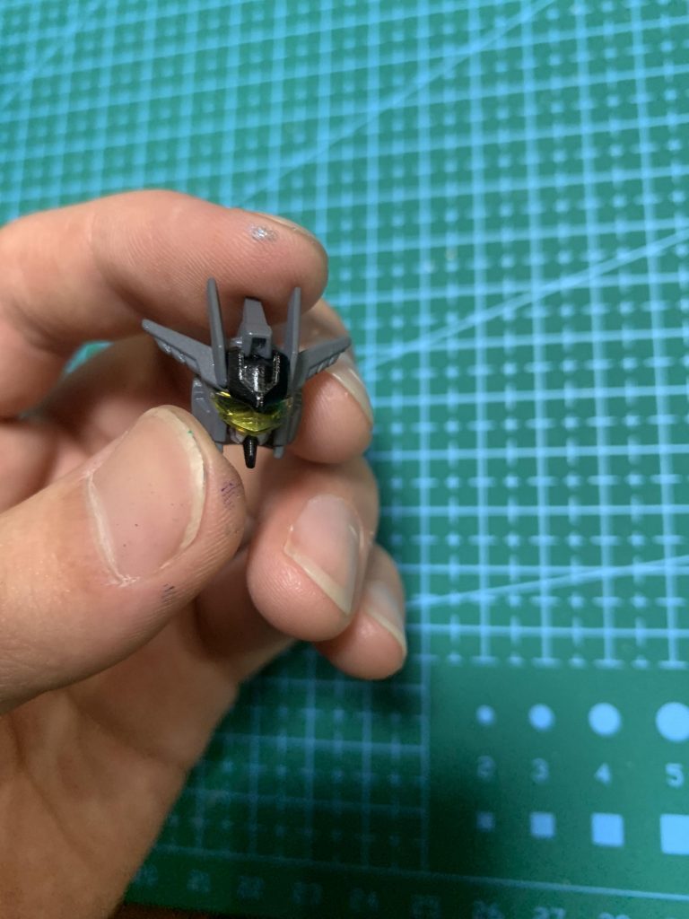 こだわりポイントのバイザー付きヘッド!