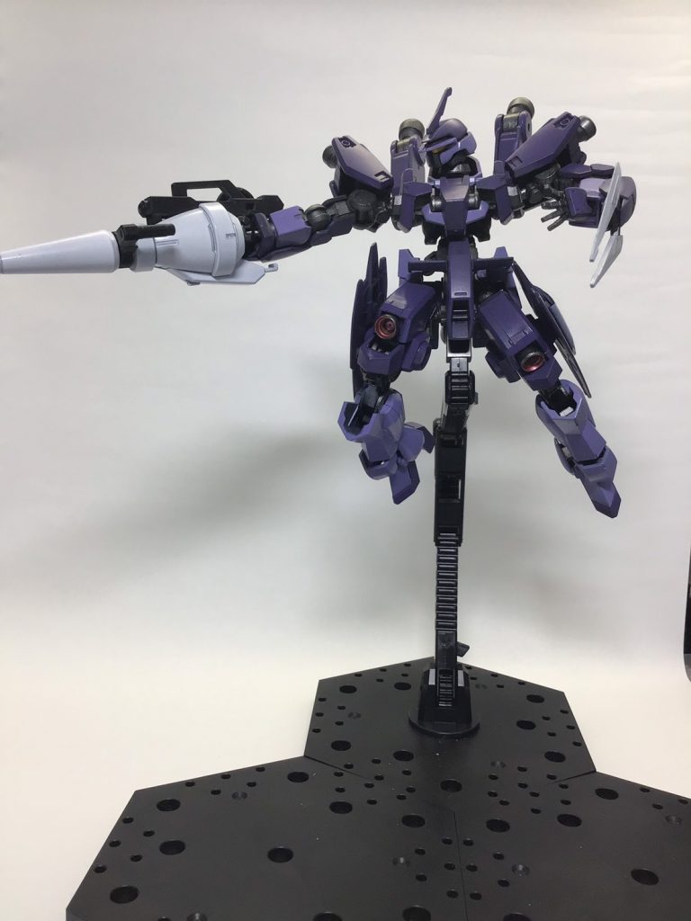 シュヴァルベグレイズ(ガエリオ機)–4枚目/制作者：聖狸