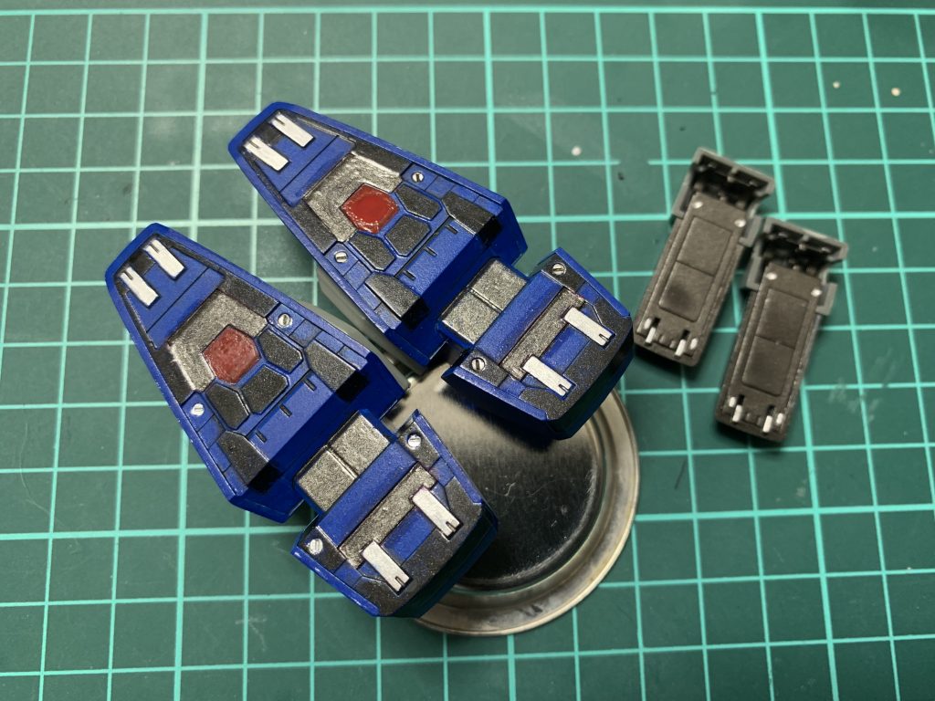 細かい所の塗り分けも行いました。