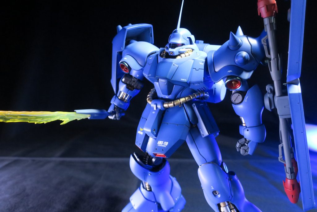 塗装はグラデーション塗装をし、トップコートは艶消しです。