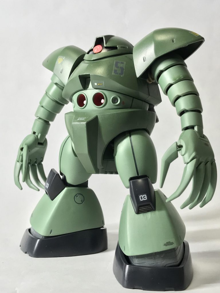 HGの初期キットですが結構趣のあるプロポーションで個人的に好印象の良キットだと感じました。