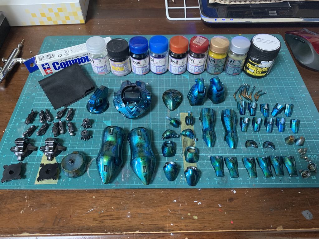 塗装後の写真です❗️
右から今回使った塗料と仕上げのコンパウンド❗️