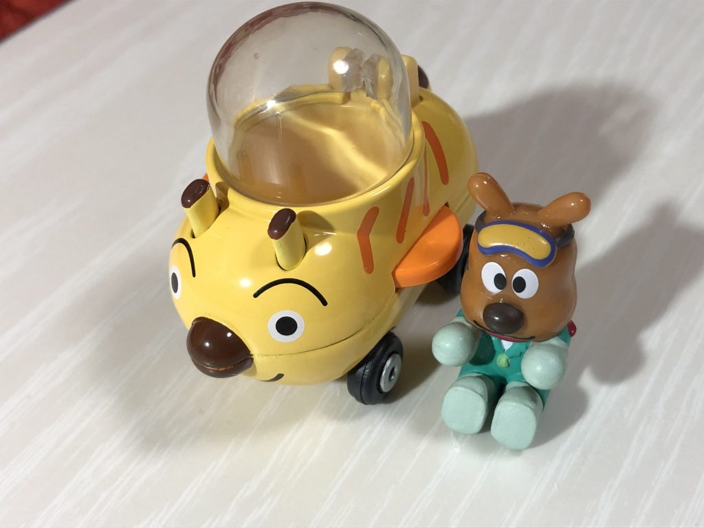 本来はこういう玩具です。良い子は真似しないでね。