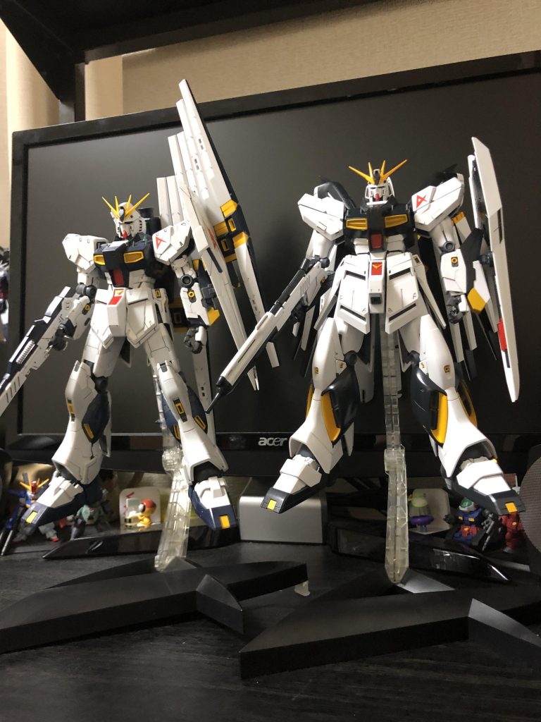 色味は同じでもデザインはやっぱり別物ですね