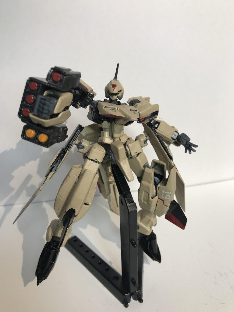 そして新武装の腕部ミサイルポッド…全部ミサイルです