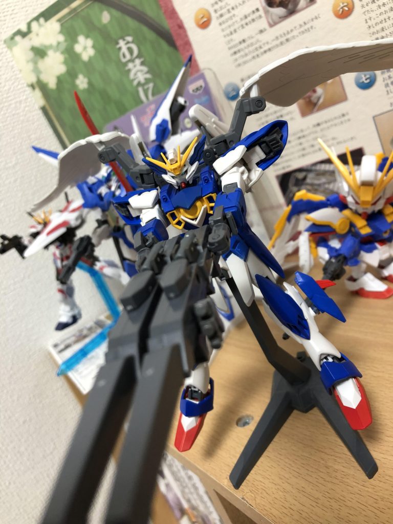 〔俺は、、俺は死なない！）




ツインバスターライフルもコトブキヤのキットで組んでみました