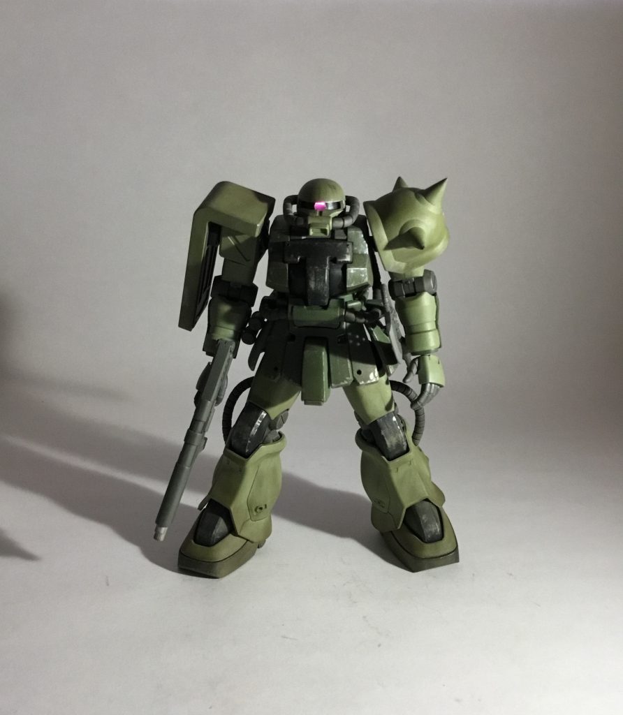 暗くしてみた「グポーン」

モノアイレールに3ミリ穴を開けて切り取ったランナーをさし、首のPCをミライトに取り替えるだけなので簡単です！（※スペースの確保などの調整は必要）