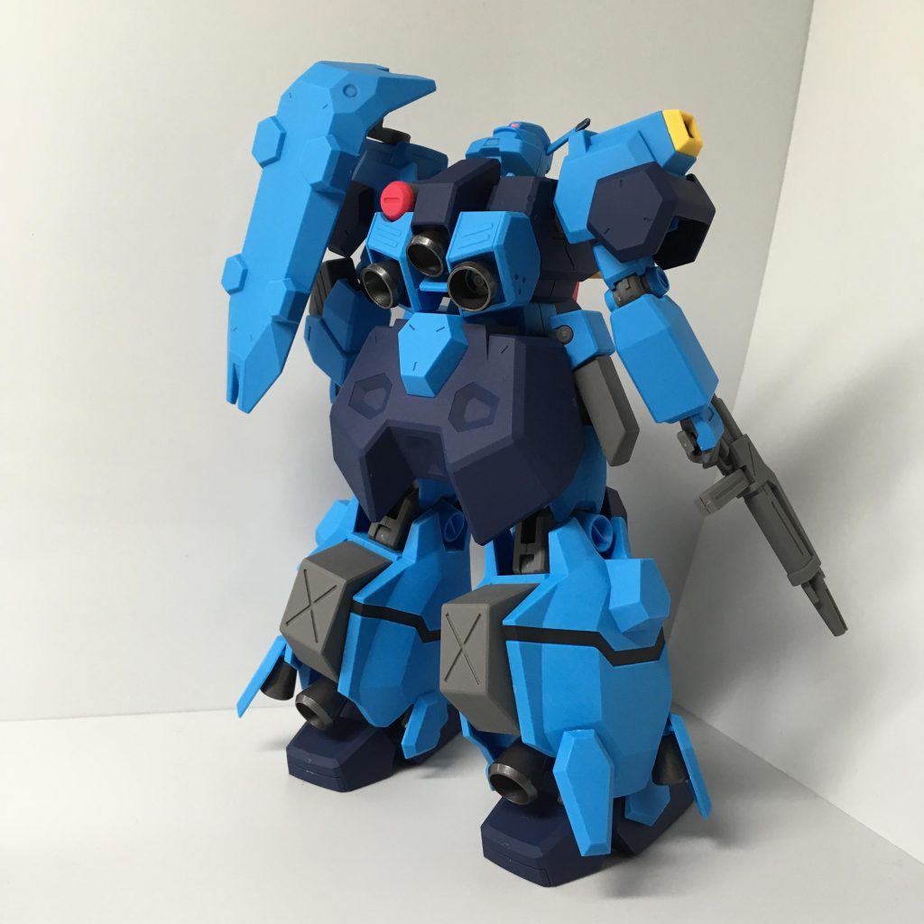 バーニアはガンメタルで塗装しました。内部はメンドクサクテ塗らず...