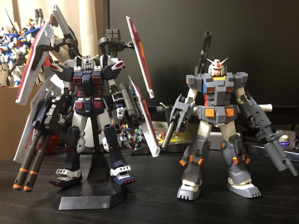 こうやって並べるとやっぱりTB版のボリュームと比べて貧相に見えますね^^;