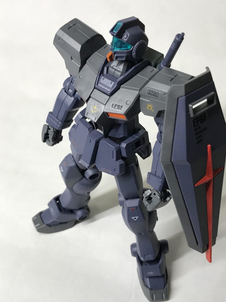 頭はジムコマンドヘッドを選択（説明書にはジムカスタムとなっていますが…）