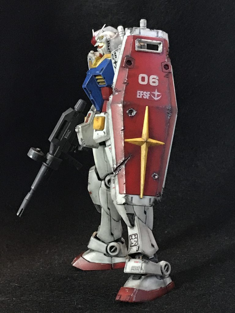 横から。
がっつりとダメージ。